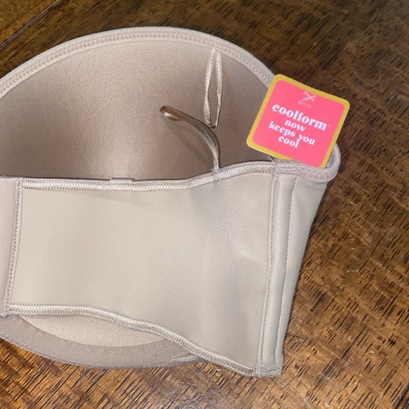 NWT Lilyette Convertible strapless bra. Size 38DD - Picture 5 of 8